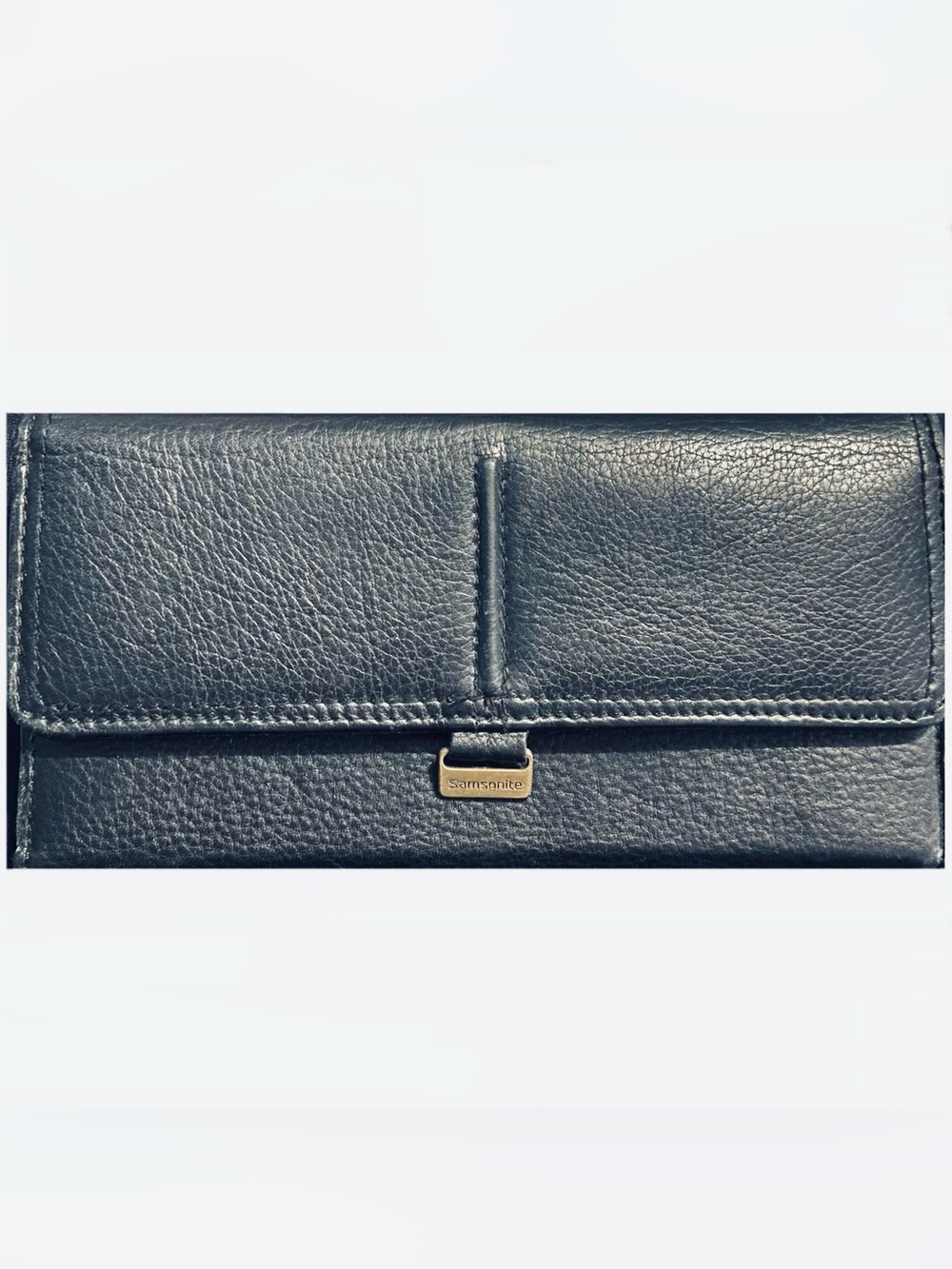 Samsonite Black Leather Wallet Clutch with Metal Gold Accent Tag